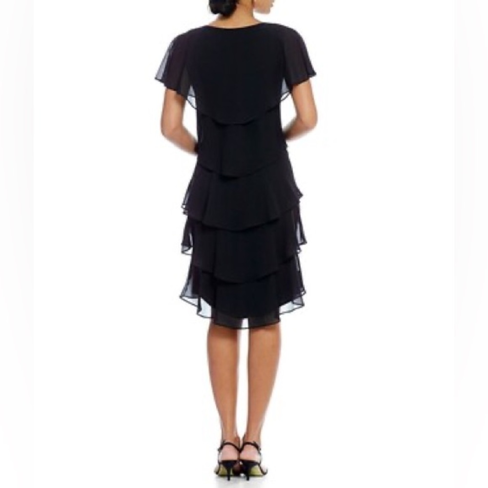 Ignite Evenings Jewel V-Neck Short Sleeve Georgette Tiered Capelet Shift Dress - Picture 2 of 8